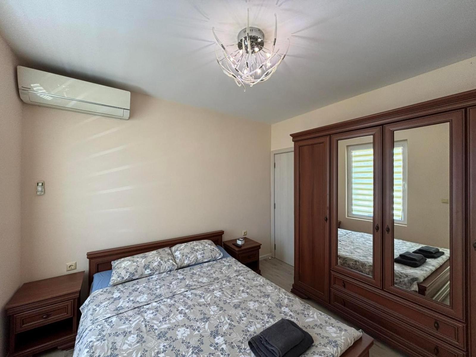 Grand Apartment Bogoridi - Top Center Near To Sea And Sea Garden Бургас Экстерьер фото