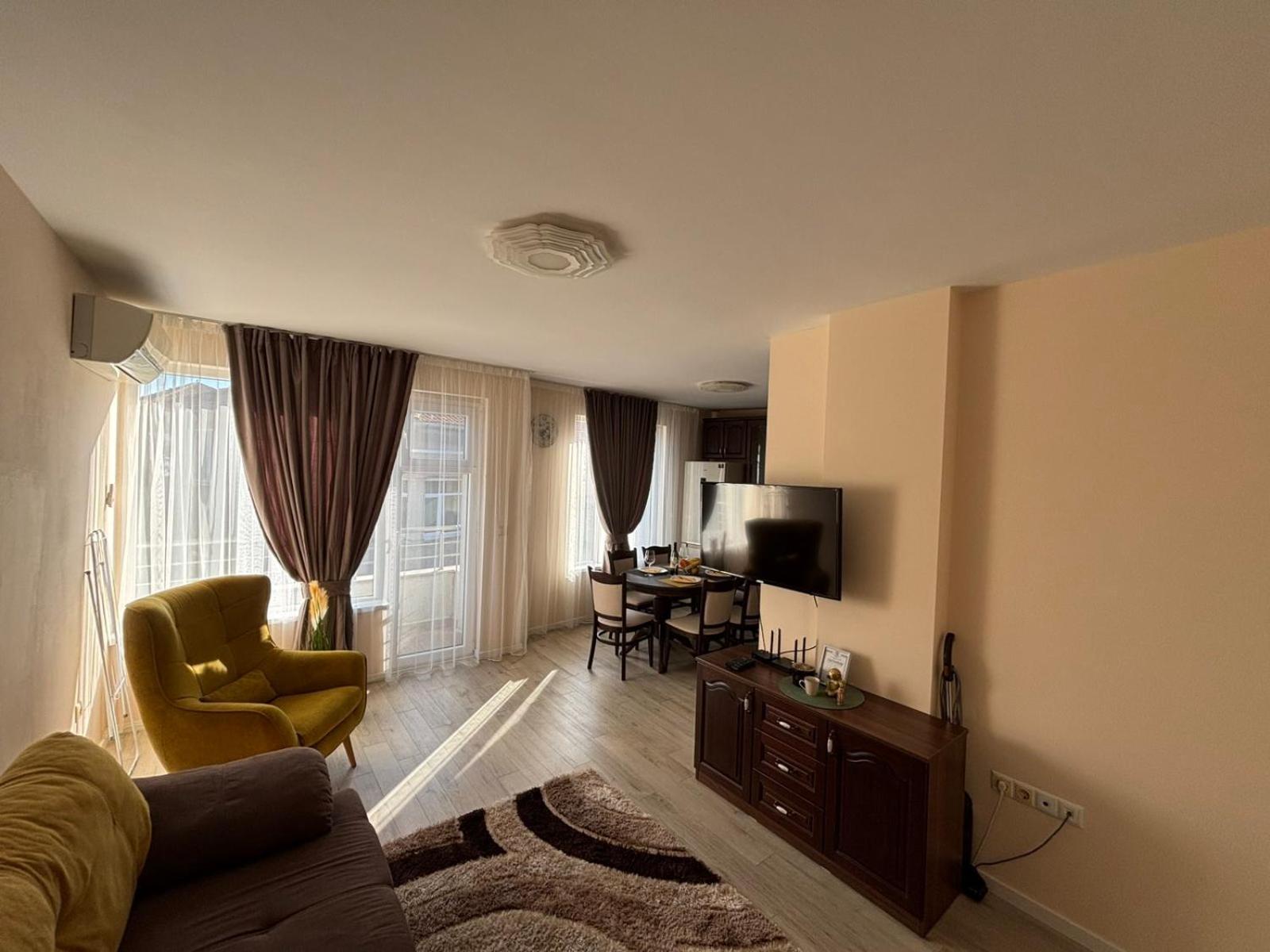 Grand Apartment Bogoridi - Top Center Near To Sea And Sea Garden Бургас Экстерьер фото